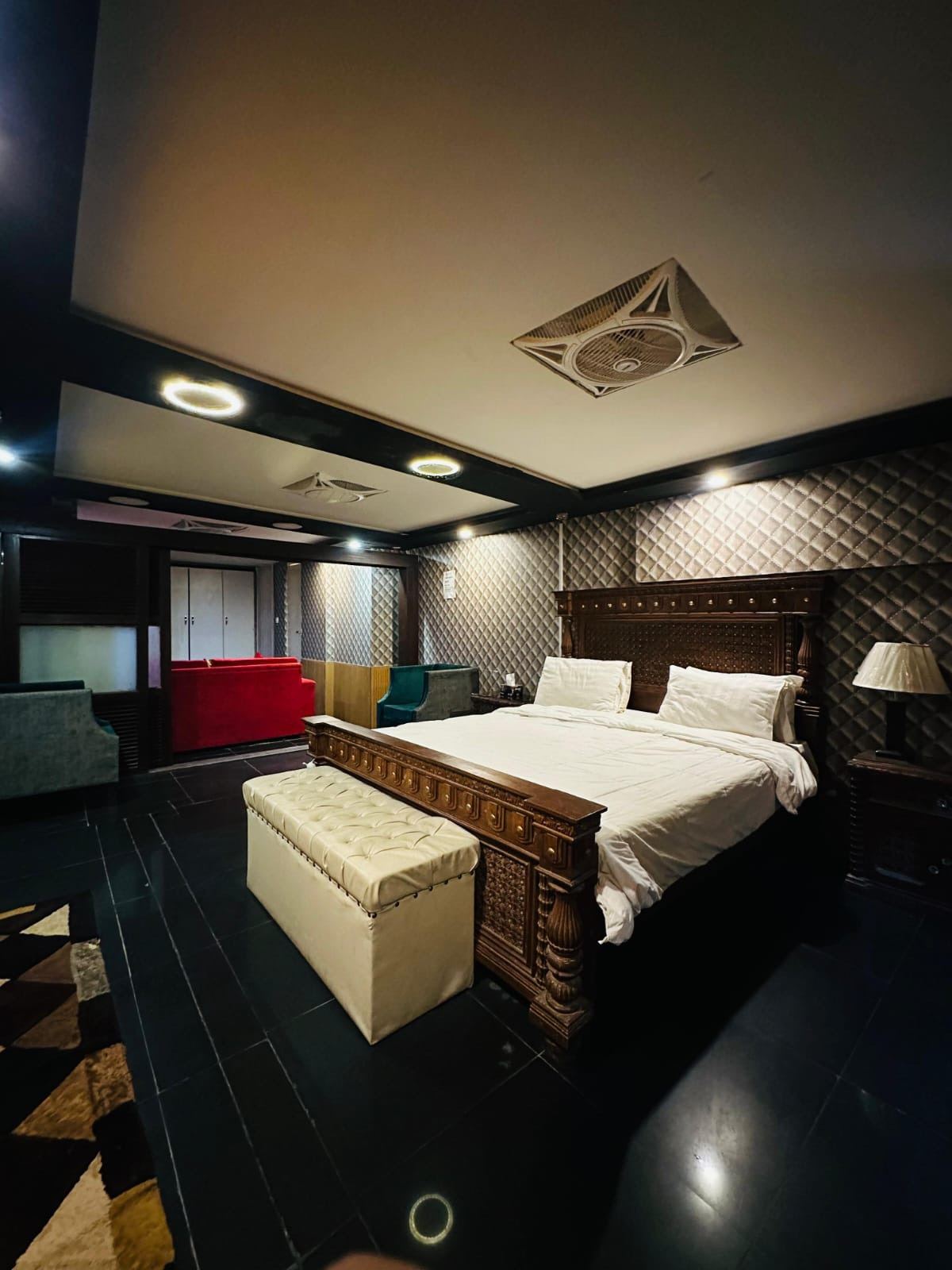 Super Deluxe Room at Hotel Seaview