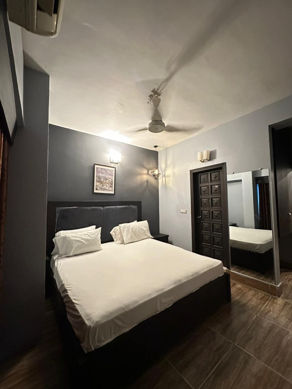 Super Deluxe Room at Hotel Seaview