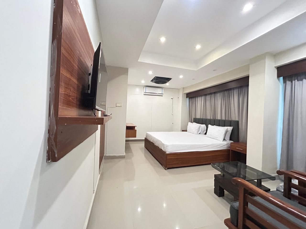 Super Deluxe Room at Hotel Seaview